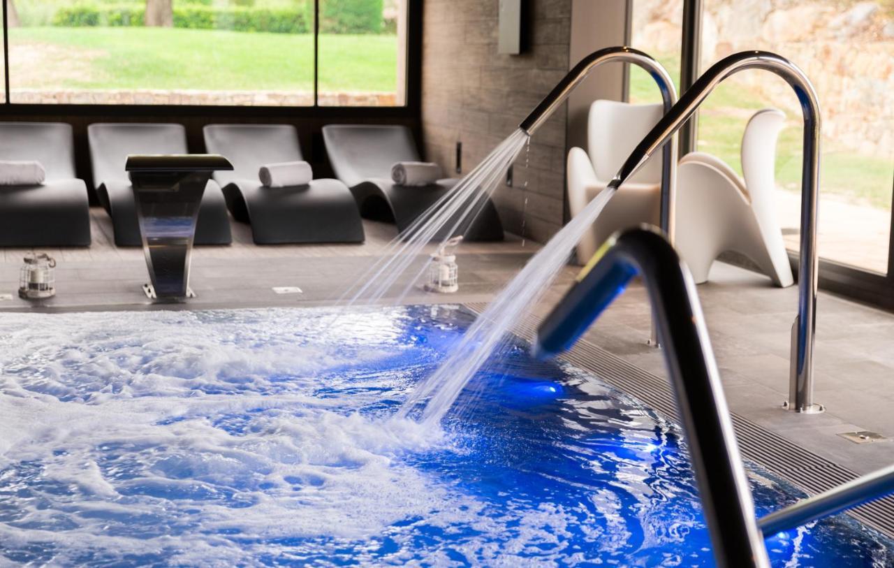 Hotel Torremirona Golf & Spa Navata Ngoại thất bức ảnh